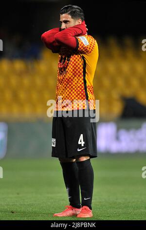 Benevento, Italien. 17.. Mai 2022. Gennaro Acampora Spieler von Benevento, während der ersten Etappe Spiel der Serie B Playoffs zwischen Benevento vs Pisa Endergebnis, Benevento 1, Pisa 0, Spiel im Ciro Vigorito Stadion gespielt. Benevnto, Italien, 17. Mai 2022. (Foto von Vincenzo Izzo/Sipa USA) Quelle: SIPA USA/Alamy Live News Stockfoto