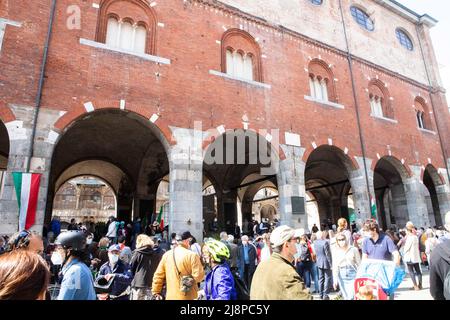 Feierlichkeiten zum Befreiungstag der nazifaschistischen Kräfte während des Zweiten Weltkriegs in Mailand, Italien, April 25 2021. Mit: Atmosphäre wo: Mailand, Italien Wann: 25 Apr 2021 Credit: Mairo Cinquetti/WENN Stockfoto