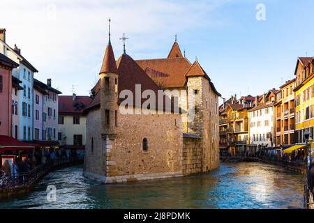 Palais de l'Isle und Thiou in Annecy, Frankreich Stockfoto