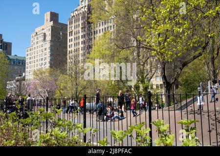 Der Safari Playground befindet sich auf der Upper West Side des Central Park, New York City, USA 2022 Stockfoto