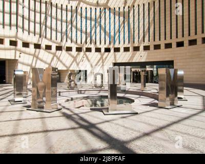 MART Museo di Arte Moderna e Contemporanea di Trento e Rovereto Rovereto - Italia progetto architetto Mario Botta [Museum für zeitgenössische Kunst - Roveret Stockfoto