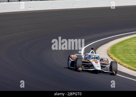 Indianapolis, Indiana, USA. 17.. Mai 2022. JOSEF NEWGARDEN (2) aus den Vereinigten Staaten praktiziert den Indianapolis 500 auf dem Indianapolis Motor Speedway in Indianapolis Indiana. (Bild: © Walter G. Arce Sr./ZUMA Press Wire) Bild: ZUMA Press, Inc./Alamy Live News Stockfoto