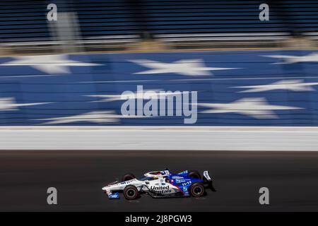 Indianapolis, Indiana, USA. 17.. Mai 2022. GRAHAM RAHAL (15) aus den Vereinigten Staaten praktiziert den Indianapolis 500 auf dem Indianapolis Motor Speedway in Indianapolis Indiana. (Bild: © Walter G. Arce Sr./ZUMA Press Wire) Bild: ZUMA Press, Inc./Alamy Live News Stockfoto