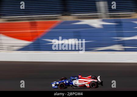 Indianapolis, Indiana, USA. 17.. Mai 2022. JR HILDEBRAND (11) aus den Vereinigten Staaten praktiziert den Indianapolis 500 auf dem Indianapolis Motor Speedway in Indianapolis Indiana. (Bild: © Walter G. Arce Sr./ZUMA Press Wire) Bild: ZUMA Press, Inc./Alamy Live News Stockfoto