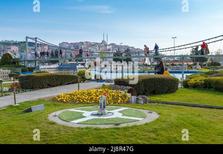 Istanbul, Türkei - 23. März 2019: Miniatürk ist ein Miniaturpark am Nordostufer des Goldenen Horns in Istanbul. Der Park enthält 122 Modelle Stockfoto