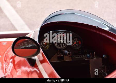 Historischer großer preis von monaco 2022 - qualifying am samstag und rennen am sonntag - Ferrari 312T von Niki Lauda im Jahr 1974 Stockfoto