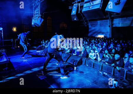 Tilburg, Niederlande. 22., April 2022. Die dänische Metalband LLNN spielt ein Live-Konzert während des niederländischen Musikfestivals Roadburn Festival 2022 in Tilburg. (Foto: Gonzales Photo - Peter Troest). Stockfoto