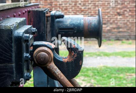 Nahaufnahme eines alten Kupplungssystems für Eisenbahnwaggon Stockfoto