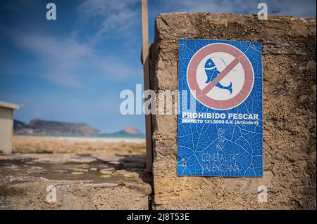 Angeln nicht erlaubt Zeichen in Altea, Alicante, Spanien Stockfoto