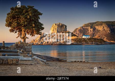 Sonnenaufgang auf der Insel Kastri und der Kapelle von Agios Nikolaos Kos Griechenland Stockfoto