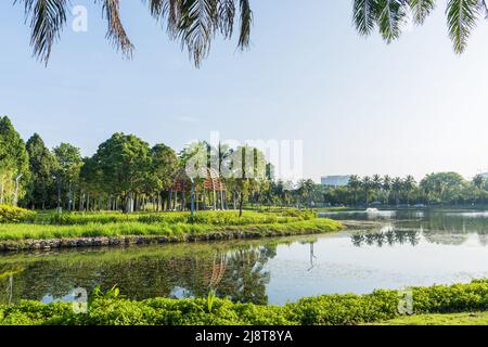 Wunderschöne Aussicht auf die Tititwangsa Lake Gardens in Malaysia am Morgen. Stockfoto