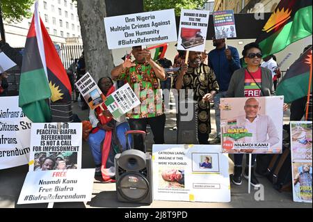 Demonstration der indigenen Völker von Biafrans zur Freiheit von Nnamdi kanu. Nnamdi kanu wurde von der nigrischen Regierung entführt und heute steht er vor Gericht. Wir fordern die Freilassung von Nnamdi kanu heute, London, Großbritannien. - 18. März 2022. Kredit: Picture Capital/Alamy Live Nachrichten Stockfoto