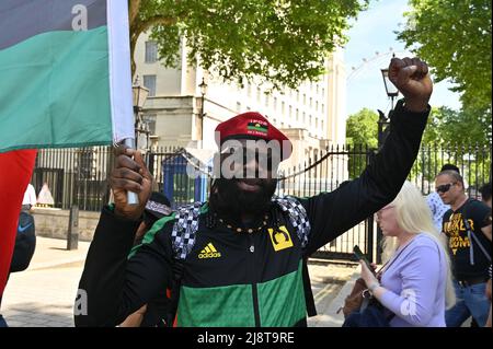 Demonstration der indigenen Völker von Biafrans zur Freiheit von Nnamdi kanu. Nnamdi kanu wurde von der nigrischen Regierung entführt und heute steht er vor Gericht. Wir fordern die Freilassung von Nnamdi kanu heute, London, Großbritannien. - 18. März 2022. Kredit: Picture Capital/Alamy Live Nachrichten Stockfoto