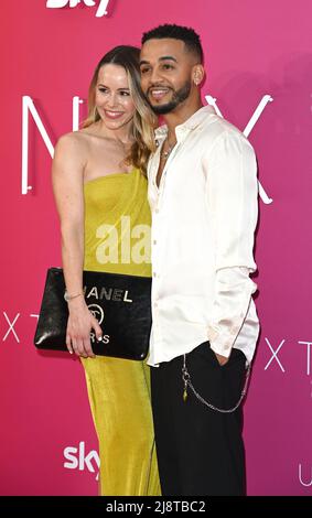 Foto muss gutgeschrieben werden ©Alpha Press 079965 17/05/2022 Aston Merrygold und Sarah Richards Sky Up Next Event in London Stockfoto