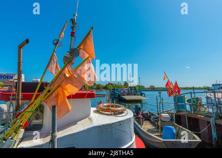 Arnis´s Schlei Fjord mit Fischerei und Fähre, Deutschlands kleinste Stadt mit rund 300 Einwohnern, Schleswig-Holstein, Deutschland, Europa Stockfoto