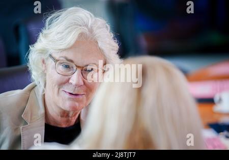 Berlin, Deutschland. 18.. Mai 2022. Verteidigungsministerin Christine Lambrecht (SPD). Quelle: Kay Nietfeld/dpa/Alamy Live News Stockfoto