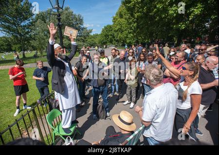 London, 13/08/2017: Predicatore islamico - islamischer Prediger - Speakers Corner, Hyde Park. © Andrea Sabbadini Stockfoto