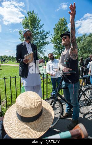 London, 13/08/2017: Predicatore islamico - islamischer Prediger - Speakers Corner, Hyde Park. © Andrea Sabbadini Stockfoto