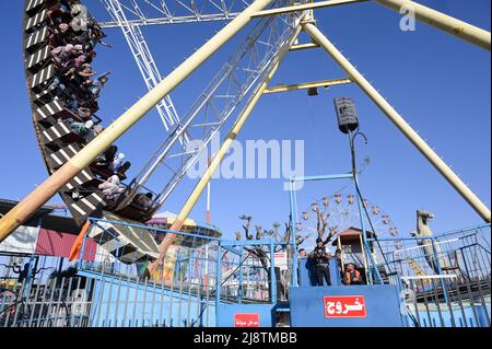 PALÄSTINA, Jenin, Menschen genießen einen Jahrmarkt nach Ende des Ramadan / PALÄSTINA, Jenin, Jahrmarkt Freuden nach dem Ende des Ramadan Fastenmonat Stockfoto