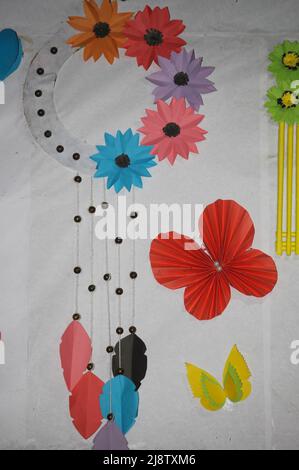 Verschiedene Arten von Blumen aus Papier. Stockfoto