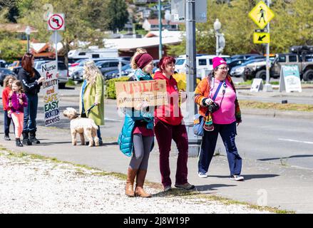 Pro-Choice-Protest am Muttertag. Olympia, Washington, USA, 8. Mai 2022 Stockfoto