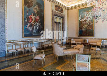 Caserta, Kampanien, Italien, der Vanvitellische Palast. Es ist ein königlicher Palast, mit einem Park, in Caserta. Es ist die größte königliche Residenz in der Wor Stockfoto