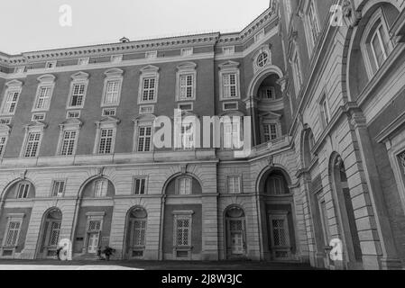 Caserta, Kampanien, Italien, der Vanvitellische Palast. Es ist ein königlicher Palast, mit einem Park, in Caserta. Es ist die größte königliche Residenz in der Wor Stockfoto