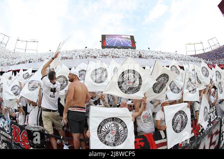 Sevilla, Spanien. 17.. Mai 2022. Eintracht Frankfurt Fans während des Spiels der UEFA Europa League im Ramon Sanchez-Pizjuan Stadium, Sevilla. Bildnachweis sollte lauten: Jonathan Moscrop/Sportimage Kredit: Sportimage/Alamy Live News Stockfoto