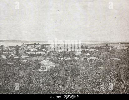 Gesamtansicht der Stadt Sukhum-Kale. Gravur des späten 19.. Jahrhunderts. Stockfoto