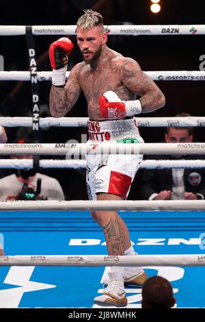Mailand, Italien. 13.. Mai 2022. Italien, Mailand, Mai 13 2022: Daniele Scardina (ita) gegen Giovanni De Carolis (ita), WBO Intercontinental Super Middleweight-Titel, während der Milano Boxing Night 2022 in der Allianz Cloud (Bildnachweis: © Fabrizio Andrea Bertani/Pacific Press via ZUMA Press Wire) Stockfoto