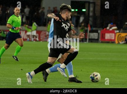 WASHINGTON, DC, USA - 18. MAI 2022: D.C. United Forward Taxiarchis Fuountas (11) zum Angriff während eines MLS-Spiels zwischen DC United und dem FC New York City am 18. Mai 2022 AUF DEM Audi-Feld in Washington DC. (Foto von Tony Quinn-Alamy Live News) Stockfoto