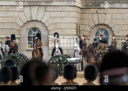 London, Großbritannien. 19.. Mai 2022. Vollständige Probe des Farbtropfens auf der Horseguards Parade London UK Credit: Ian Davidson/Alamy Live News Stockfoto