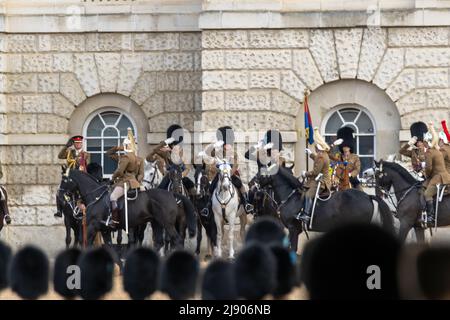 London, Großbritannien. 19.. Mai 2022. Vollständige Probe des Farbtropfens auf der Horseguards Parade London UK Credit: Ian Davidson/Alamy Live News Stockfoto