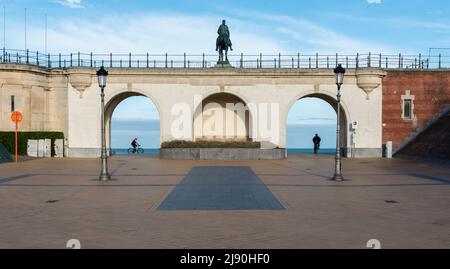 Ostend, Westflandern - Belgien 10 26 2019 Blick auf die Statue von König Leopold II. Und den Platz der Albert-I.-Promenade Stockfoto