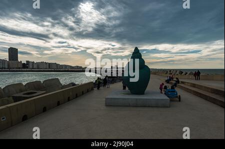 Ostend, Westflandern, Belgien, 10 26 2019 Blick auf den Strand und die Promenade an der belgischen Küste Stockfoto