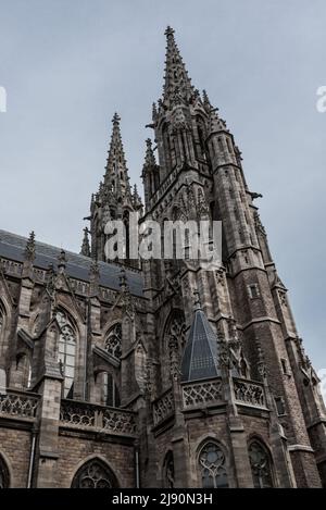 Ostend, Westflandern, Belgien, 10 26 2019, Turm und Fassade der katholischen Kirche St. Johannes und St. Peters Stockfoto