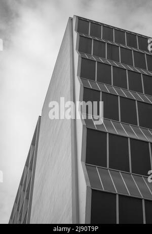 Ein Beispiel für die Architektur des Brutalismus, das Renold Building, Manchester UK. Stockfoto