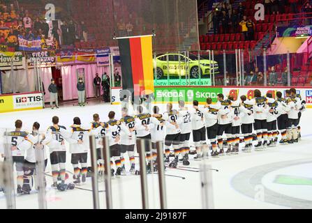 Team DEB feiert den Sieg nach dem Spiel DEUTSCHLAND - DÄNEMARK der IIHF EISHOCKEY WELTMEISTERSCHAFT Gruppe B in Helsinki, Finnland, 19. Mai 2022, Saison 2021/2022 © Peter Schatz / Alamy Live News Stockfoto