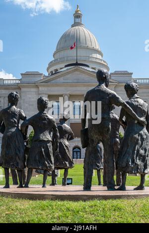 Testament: Das Little Rock Nine Memorial auf dem Gelände des Arkansas State Capitol in Little Rock, Arkansas. (USA) Stockfoto