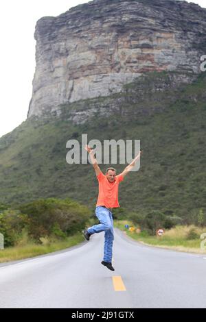 palmeira, bahia, brasilien - 17. Mai 2022: Blick auf Morro do Pai Inacio in der Region Chapada Diamentina in Bahia. Stockfoto