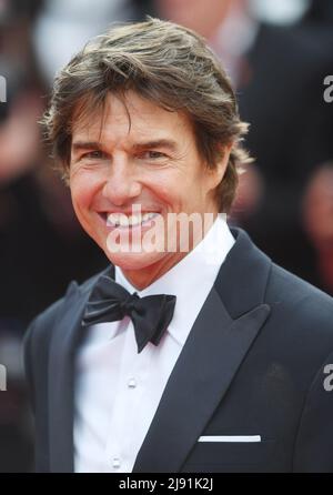 Cannes, Frankreich. 19.. Mai 2022. Der amerikanische Schauspieler Tom Cruise nimmt am Mittwoch, den 18. Mai 2022, an der Premiere von Top Gun: Maverick im Palais des Festivals bei den Filmfestspielen von Cannes 75. Teil. Foto von Rune Hellestad/ Credit: UPI/Alamy Live News Stockfoto