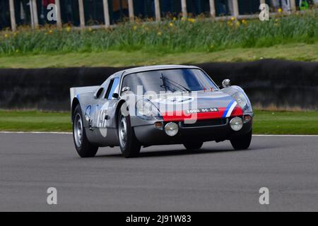 Oliver Bryant, Andrew Smith, Porsche 904 Carrera GTS, Graham Hill Trophy, ein 45-minütiges Zweifahrer-Rennen für Prototypen und geschlossene Cockpit GT Stockfoto