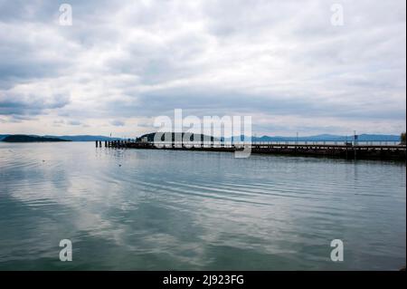 Bootssteg in Tuoro sul Trasimeno, Trasimeno-See, Inseln Isola Maggiore und Isola Minore, Provinz Perugia, Umrbia, Italien Stockfoto