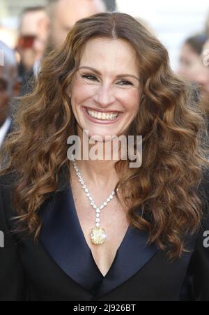 Cannes, Frankreich. 19.. Mai 2022. Julia Roberts nimmt an der Vorführung von „Armageddon Time“ während des jährlichen Filmfestivals in Cannes 75. im Palais des Festivals am 19. Mai 2022 in Cannes, Frankreich, Teil. Foto: DGP/imageSPACE /Sipa USA Kredit: SIPA USA/Alamy Live News Stockfoto