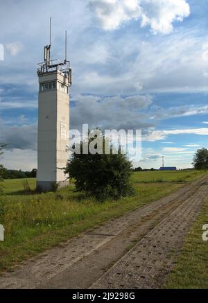 Grenzbefestigungen am ehemaligen US-Beobachtungsstützpunkt Alpha an der innerdeutschen Grenze. Heute Point Alpha ist ein Denkmal, Gedenkstätte und Stockfoto