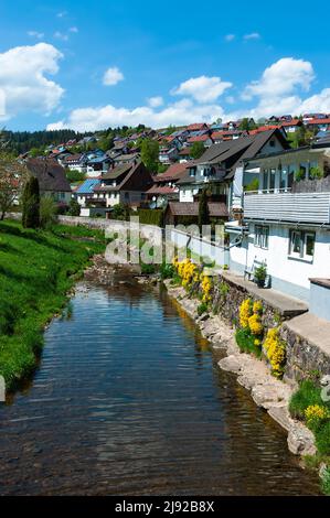 Vohrenbach, Deutschland - 15. Mai 2022: Vohrenbach ist eine Kleinstadt im Landkreis Schwarzwald-Baar in Baden-Württemberg. Stockfoto