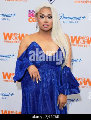 Jiggly Caliente während der RuPaul DragCon 2022, Tag 3, die am Sonntag, 15. Mai 2022, im LA Convention Center in Los Angeles, Kalifornien, stattfand. Foto von Jennifer Graylock-Graylock.com Stockfoto