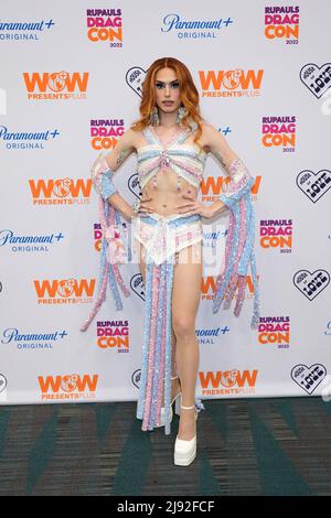 Jasmine Kennedie während der RuPaul DragCon 2022, Tag 2, die am Freitag, den 14. Mai 2022 im LA Convention Center in Los Angeles, Kalifornien, stattfand. Foto von Jennifer Graylock-Graylock.com Stockfoto