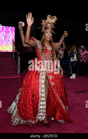 Priyanka nimmt am Queens Walk Teil, während der Rupaul DragCon 2022, Tag 1, die am Freitag, den 13. Mai 2022, im LA Convention Center in Los Angeles, Kalifornien, stattfand. Foto von Jennifer Graylock-Graylock.com 917-519-7666 Stockfoto