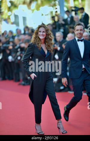 Julia Roberts nimmt an der Vorführung von „Armageddon Time“ während des jährlichen Filmfestivals in Cannes 75. im Palais des Festivals am 19. Mai 2022 in Cannes, Frankreich, Teil. Foto von Franck Castel/ABACAPRESS.COM Stockfoto